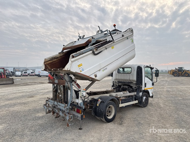 2016 Isuzu NPR 75 4x2 Waste Collection Truck - Garbage truck: picture 3 2016 Isuzu NPR 75 4x2 Waste Collection Truck - Garbage truck: picture 3