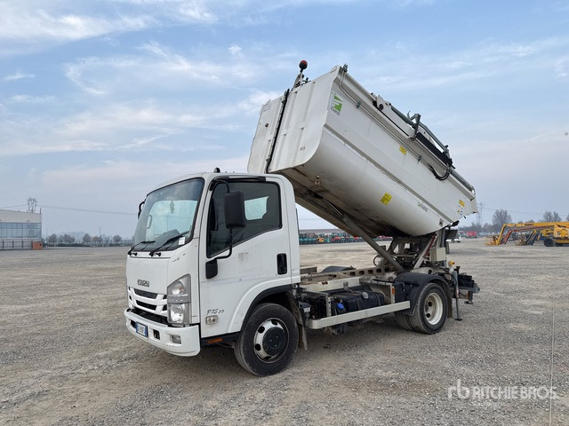 2016 Isuzu NPR 75 4x2 Waste Collection Truck - Garbage truck: picture 1 2016 Isuzu NPR 75 4x2 Waste Collection Truck - Garbage truck: picture 1