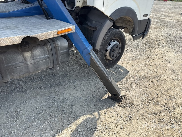 2017 Nissan Cabstar Cabstar 35.12 2017 Socage DA 324 24 m on Bucket Truck - Truck mounted aerial platform: picture 5 2017 Nissan Cabstar Cabstar 35.12 2017 Socage DA 324 24 m on Bucket Truck - Truck mounted aerial platform: picture 5
