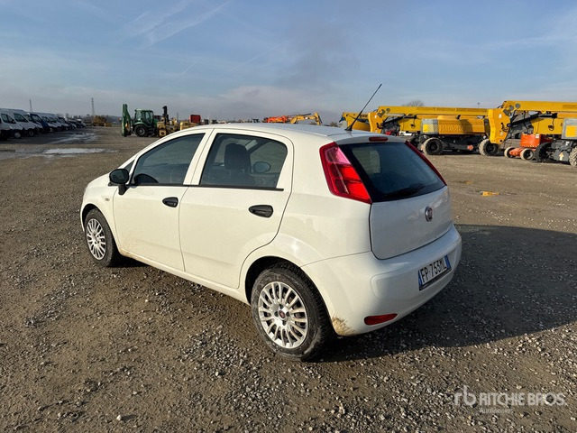 2018 Fiat Grande Punto Van Truck - Car: picture 2 2018 Fiat Grande Punto Van Truck - Car: picture 2