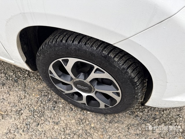 2019 Fiat 500L Automobile - Car: picture 5 2019 Fiat 500L Automobile - Car: picture 5