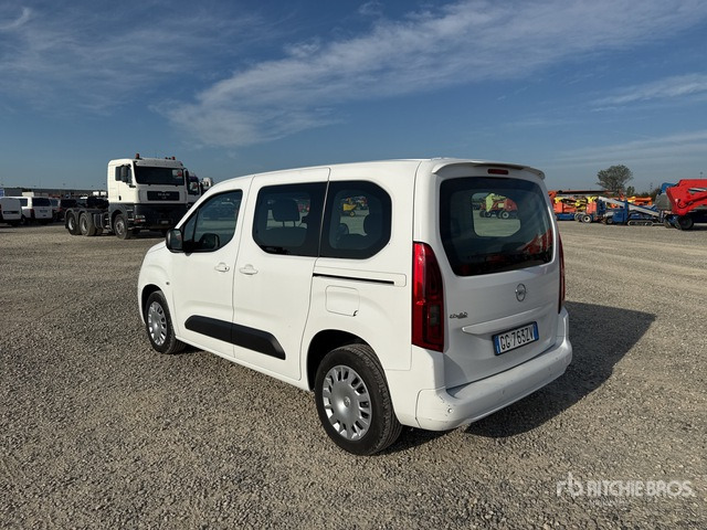 2021 Opel Combo LIFE 1.5 D 100CV EDITION PLUS L ... Van Truck - Small van: picture 4 2021 Opel Combo LIFE 1.5 D 100CV EDITION PLUS L ... Van Truck - Small van: picture 4