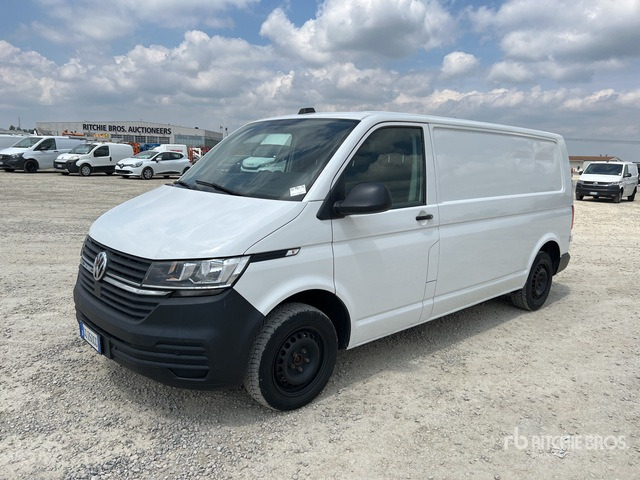 2021 Volkswagen Transporter 4x4 2.0 TDI BlueMotion SCR 110k ... Van Truck - Small van: picture 2 2021 Volkswagen Transporter 4x4 2.0 TDI BlueMotion SCR 110k ... Van Truck - Small van: picture 2