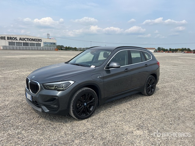 2022 BMW X1 Hybrid xDrive 25e Automobile - Car: picture 2 2022 BMW X1 Hybrid xDrive 25e Automobile - Car: picture 2