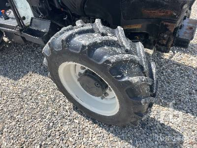 Farm tractor NEW HOLLAND T4-80 F: picture 30