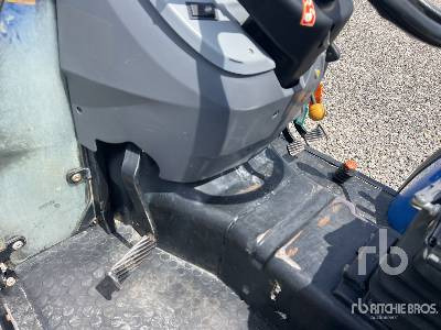 Farm tractor NEW HOLLAND T4-80 F: picture 11