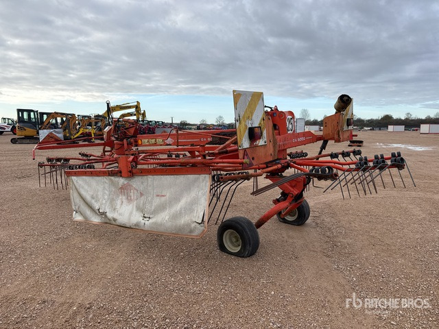2000 Kuhn GA6000 6 m Semi-Mount 2 Rotor Andaineur Hay Rake - Tedder/ Rake: picture 2 2000 Kuhn GA6000 6 m Semi-Mount 2 Rotor Andaineur Hay Rake - Tedder/ Rake: picture 2