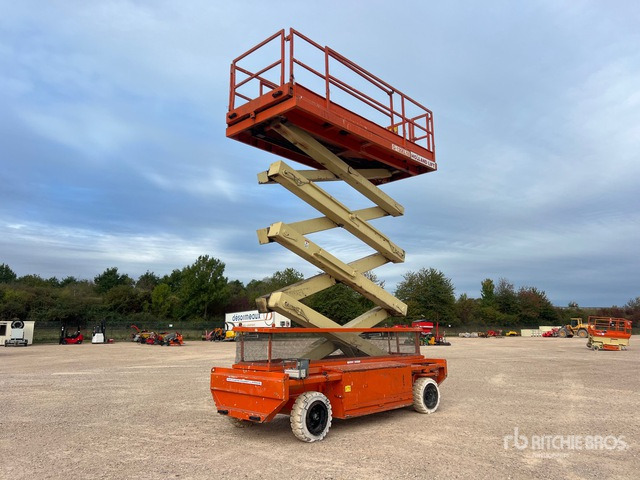 2002 Holland Lift Q135EL18 Electric Nacelle Ciseaux Electrique Scissor Lift - Scissor lift: picture 3 2002 Holland Lift Q135EL18 Electric Nacelle Ciseaux Electrique Scissor Lift - Scissor lift: picture 3