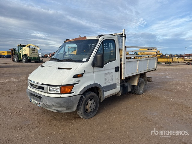 2002 Iveco Daily 35C11 4x2 Camion Benne (Inoperable) Dump Truck: Light Duty - Tipper: picture 1 2002 Iveco Daily 35C11 4x2 Camion Benne (Inoperable) Dump Truck: Light Duty - Tipper: picture 1