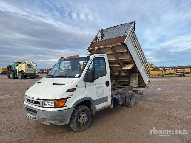 2002 Iveco Daily 35C11 4x2 Camion Benne (Inoperable) Dump Truck: Light Duty - Tipper: picture 2 2002 Iveco Daily 35C11 4x2 Camion Benne (Inoperable) Dump Truck: Light Duty - Tipper: picture 2