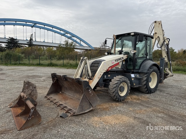 2007 Terex 820 4x4 Chargeuse Pelleteuse Backhoe Loader - Backhoe loader: picture 1 2007 Terex 820 4x4 Chargeuse Pelleteuse Backhoe Loader - Backhoe loader: picture 1