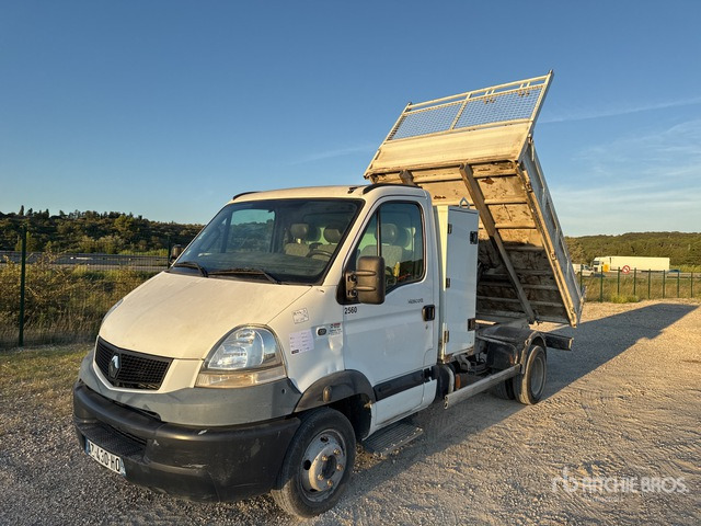 2008 Renault Mascott 130 dxi 4x2 Camion Benne Dump Truck: Light Duty - Tipper van: picture 1 2008 Renault Mascott 130 dxi 4x2 Camion Benne Dump Truck: Light Duty - Tipper van: picture 1