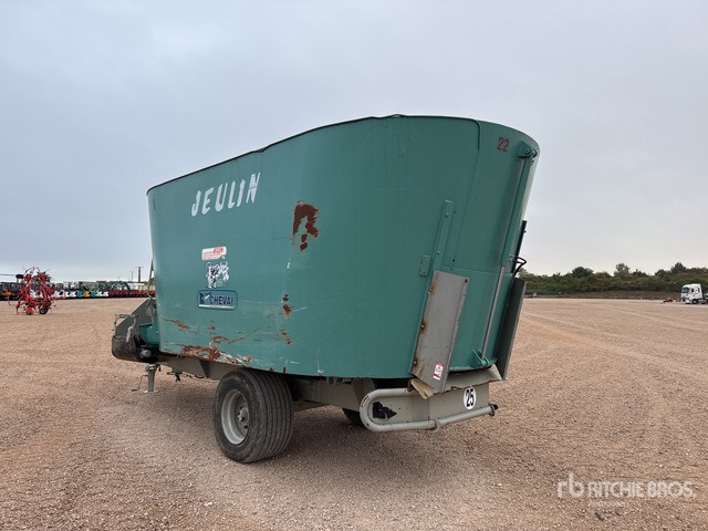 2011 Jeulin Power 22 Melangeuse Distributrice Livestock Feeder - Forage mixer wagon: picture 3 2011 Jeulin Power 22 Melangeuse Distributrice Livestock Feeder - Forage mixer wagon: picture 3