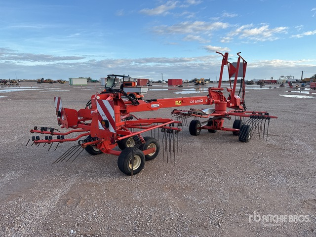 2011 Kuhn GA 6002 6 m Semi-Mount 2 Rotor Andaineur Hay Rake - Tedder/ Rake: picture 3 2011 Kuhn GA 6002 6 m Semi-Mount 2 Rotor Andaineur Hay Rake - Tedder/ Rake: picture 3