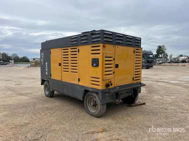 2015 Atlas Copco XAHS447 Mobile 26600 L Compresseur A Ai ... Air Compressor - Air compressor: picture 3 2015 Atlas Copco XAHS447 Mobile 26600 L Compresseur A Ai ... Air Compressor - Air compressor: picture 3