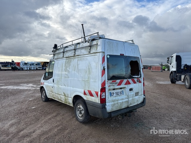 2012 Ford Transit 125T280 Vehicule Utilitaire (Inoperable) Cargo Van - Commercial vehicle: picture 2 2012 Ford Transit 125T280 Vehicule Utilitaire (Inoperable) Cargo Van - Commercial vehicle: picture 2