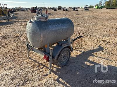 HUBIERE 500 L S/A Citerne A Eau - Tank semi-trailer: picture 3 HUBIERE 500 L S/A Citerne A Eau - Tank semi-trailer: picture 3