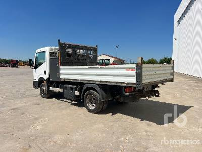 NISSAN CABSTAR 35.14 - Tipper: picture 3 NISSAN CABSTAR 35.14 - Tipper: picture 3
