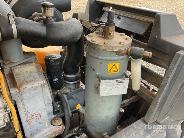 2006 Atlas Copco XAS67DD Atlas Copco Air Compressor Air Compressor - Air compressor: picture 5 2006 Atlas Copco XAS67DD Atlas Copco Air Compressor Air Compressor - Air compressor: picture 5