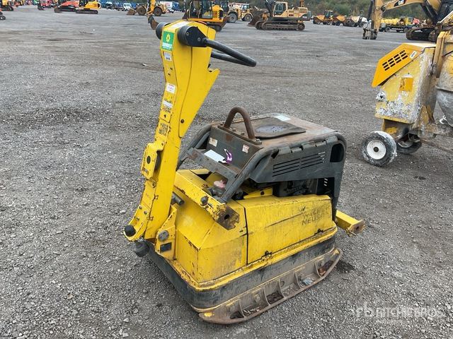 2014 Wacker Neuson Vibroplate DPU100-70 LES Vibratory Plate Compactor Vibratory Plate Compactor - Vibratory plate: picture 3 2014 Wacker Neuson Vibroplate DPU100-70 LES Vibratory Plate Compactor Vibratory Plate Compactor - Vibratory plate: picture 3