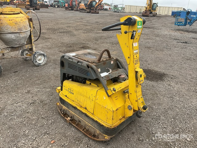 2014 Wacker Neuson Vibroplate DPU100-70 LES Vibratory Plate Compactor Vibratory Plate Compactor - Vibratory plate: picture 4 2014 Wacker Neuson Vibroplate DPU100-70 LES Vibratory Plate Compactor Vibratory Plate Compactor - Vibratory plate: picture 4