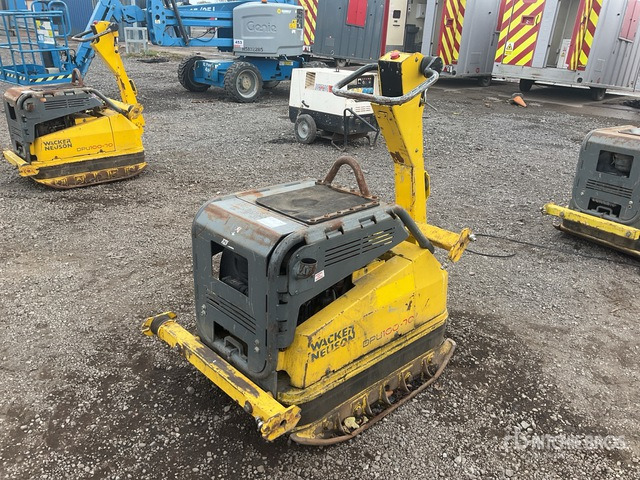 2014 Wacker Neuson Vibroplate DPU100-70LES Vibratory Plate Compactor Vibratory Plate Compactor - Vibratory plate: picture 1 2014 Wacker Neuson Vibroplate DPU100-70LES Vibratory Plate Compactor Vibratory Plate Compactor - Vibratory plate: picture 1
