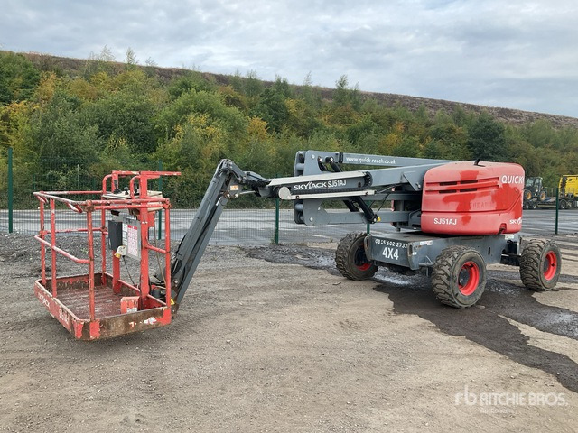 2015 Skyjack SJ51AJ 4WD Diesel Articulating Boom Lift - Articulated boom: picture 2 2015 Skyjack SJ51AJ 4WD Diesel Articulating Boom Lift - Articulated boom: picture 2