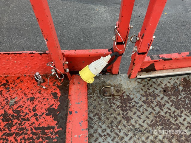 2016 Skyjack SJ8841 4x4 Diesel (Inoperable) Scissor Lift - Scissor lift: picture 5 2016 Skyjack SJ8841 4x4 Diesel (Inoperable) Scissor Lift - Scissor lift: picture 5