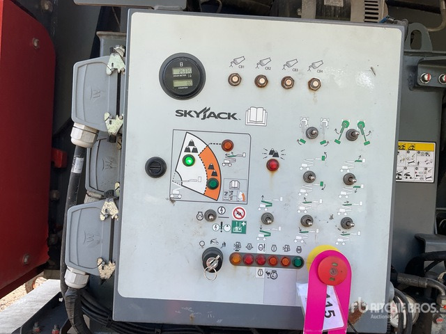 2017 Skyjack SJ85AJ 4WD Diesel Articulating Boom Lift - Articulated boom: picture 5 2017 Skyjack SJ85AJ 4WD Diesel Articulating Boom Lift - Articulated boom: picture 5