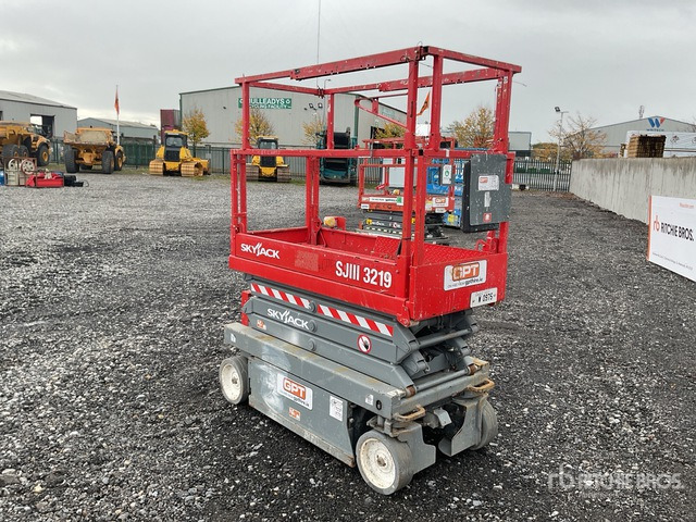 2018 Skyjack SJIII3219 2018 Skyjack SJ3219 Scissor Lift Scissor Lift - Scissor lift: picture 4 2018 Skyjack SJIII3219 2018 Skyjack SJ3219 Scissor Lift Scissor Lift - Scissor lift: picture 4