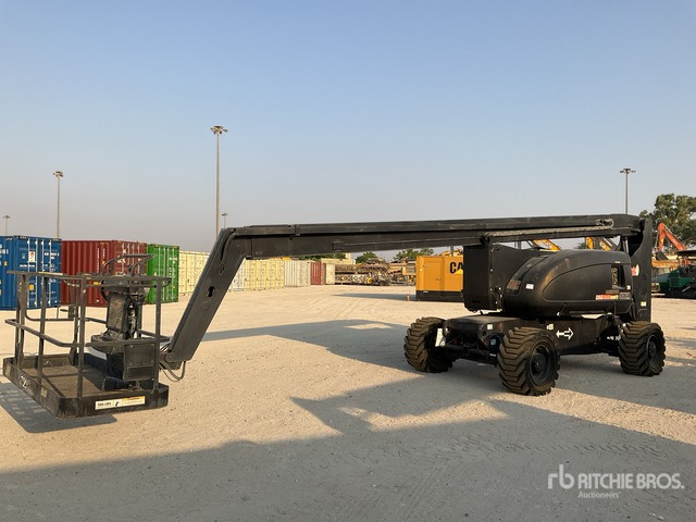 2006 JLG 800A 4WD Gasoline Articulating Boom Lift - Articulated boom: picture 1 2006 JLG 800A 4WD Gasoline Articulating Boom Lift - Articulated boom: picture 1