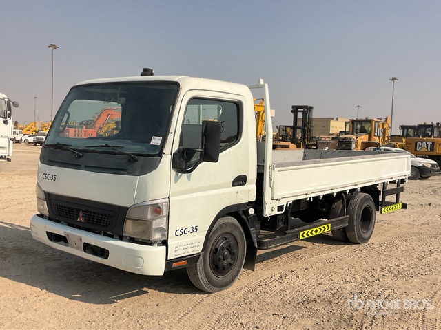 2006 Mitsubishi Canter 4x2 Flatbed Truck - Dropside/ Flatbed truck: picture 1 2006 Mitsubishi Canter 4x2 Flatbed Truck - Dropside/ Flatbed truck: picture 1