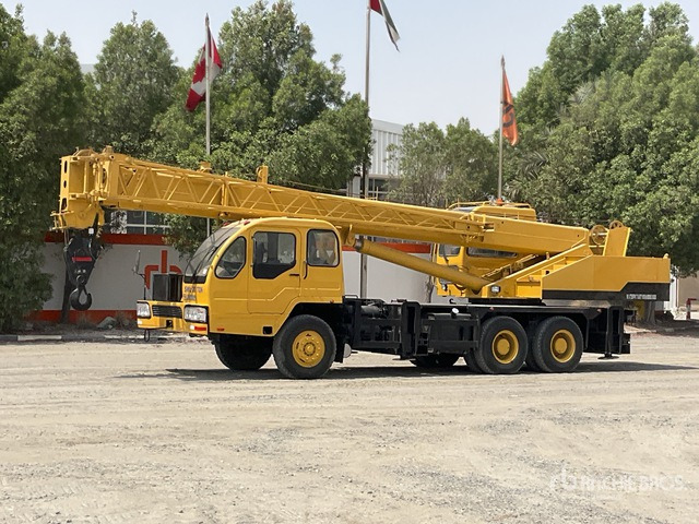 2007 XCMG QY20 20 ton 6x4 Hydraulic Truck Crane - Mobile crane: picture 2 2007 XCMG QY20 20 ton 6x4 Hydraulic Truck Crane - Mobile crane: picture 2