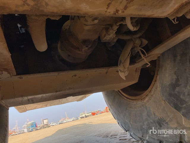 2012 Cat CS-533E Smooth Drum Compactor - Compactor: picture 5 2012 Cat CS-533E Smooth Drum Compactor - Compactor: picture 5