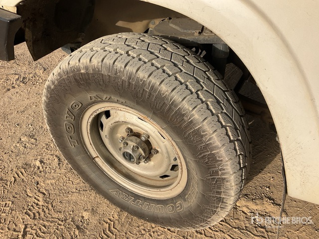 2013 Nissan Patrol GL 4x4 SUV - SUV: picture 5 2013 Nissan Patrol GL 4x4 SUV - SUV: picture 5