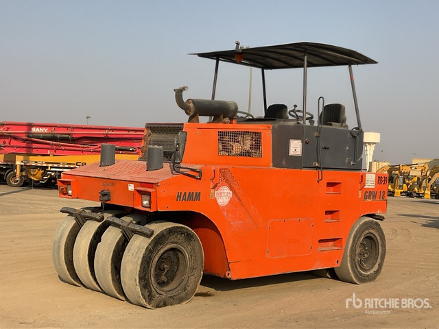 2015 Hamm GRW18 8 Wheel Pneumatic Roller - Pneumatic roller: picture 1 2015 Hamm GRW18 8 Wheel Pneumatic Roller - Pneumatic roller: picture 1