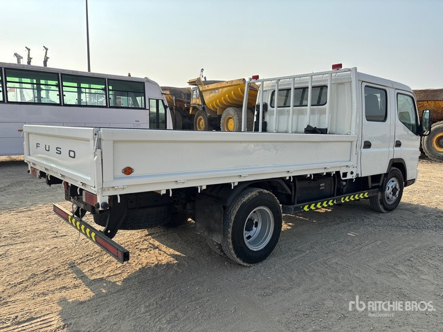 2017 Mitsubishi Canter 4x2 Crew Cab Flatbed Truck - Dropside/ Flatbed truck: picture 3 2017 Mitsubishi Canter 4x2 Crew Cab Flatbed Truck - Dropside/ Flatbed truck: picture 3