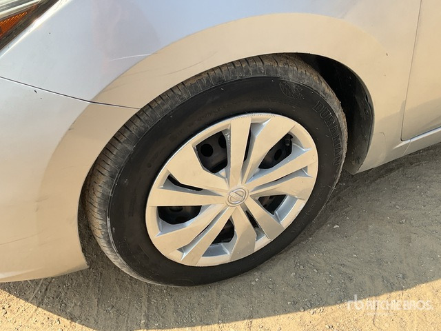 2020 Nissan Versa Automobile - Car: picture 5 2020 Nissan Versa Automobile - Car: picture 5