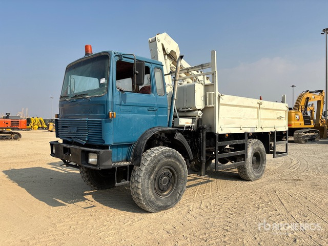 Iveco 110-17 Flatbed Truck with Crane - Dropside/ Flatbed truck, Crane truck: picture 1 Iveco 110-17 Flatbed Truck with Crane - Dropside/ Flatbed truck, Crane truck: picture 1