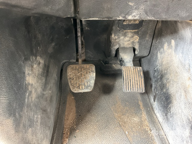 2014 Mercedes-Benz Actros 3345 6x4 T/A Sleeper Truck Tractor - Tractor unit: picture 4 2014 Mercedes-Benz Actros 3345 6x4 T/A Sleeper Truck Tractor - Tractor unit: picture 4