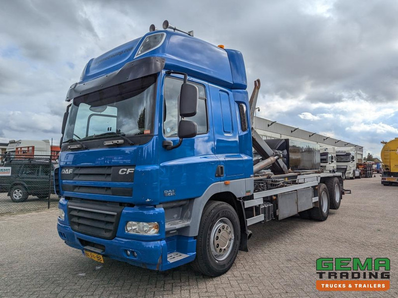 DAF FAS CF85.410 6x2 Euro5 FAS CF85.410 6x2 Spacecab Euro5 - HaakarmSysteem AJK 20T - KlapBumper - Vangmuilkoppeling - Lift-As - Hook lift truck: picture 1 DAF FAS CF85.410 6x2 Euro5 FAS CF85.410 6x2 Spacecab Euro5 - HaakarmSysteem AJK 20T - KlapBumper - Vangmuilkoppeling - Lift-As - Hook lift truck: picture 1
