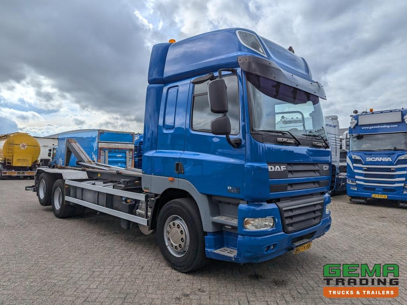 DAF FAS CF85.410 6x2 Euro5 FAS CF85.410 6x2 Spacecab Euro5 - HaakarmSysteem AJK 20T - KlapBumper - Vangmuilkoppeling - Lift-As - Hook lift truck: picture 3 DAF FAS CF85.410 6x2 Euro5 FAS CF85.410 6x2 Spacecab Euro5 - HaakarmSysteem AJK 20T - KlapBumper - Vangmuilkoppeling - Lift-As - Hook lift truck: picture 3