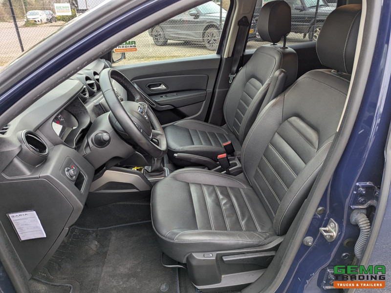 Dacia Duster 1.3 TCe Prestige 130PK - Navigatie - Trekhaak - Camera - Climate Control - 10/2025APK - Car: picture 5 Dacia Duster 1.3 TCe Prestige 130PK - Navigatie - Trekhaak - Camera - Climate Control - 10/2025APK - Car: picture 5