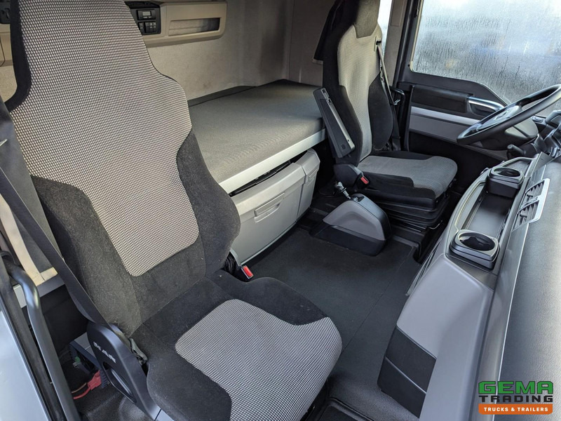 Autotransporter truck MAN TGX 26.500 6x2/4 LL Euro6 - Retarder + Recker FZ3 3-Assige Aanhanger - Uitschuifbaar: picture 11