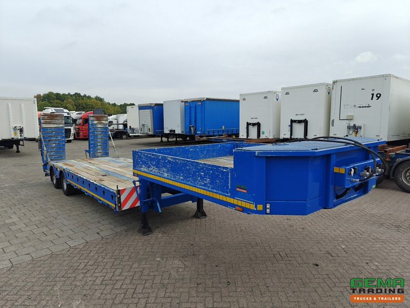 MOL D712/20T/38/47/1 2-Assen SAF - SemiDieplader 11.5m - 93cm - 31480kg Laadvermogen - Hydr. rampen - Low loader semi-trailer: picture 4 MOL D712/20T/38/47/1 2-Assen SAF - SemiDieplader 11.5m - 93cm - 31480kg Laadvermogen - Hydr. rampen - Low loader semi-trailer: picture 4