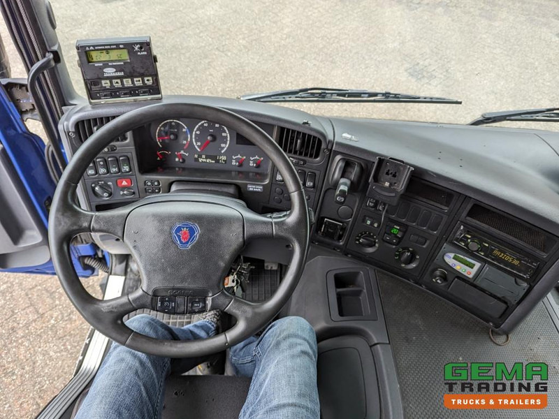 Refrigerator truck Scania P230 4x2 Daycab Euro4 KoelVriesBak 8.2m - Carrier Supra 950Mt + Laadklep 2000kg: picture 14 Refrigerator truck Scania P230 4x2 Daycab Euro4 KoelVriesBak 8.2m - Carrier Supra 950Mt + Laadklep 2000kg: picture 14