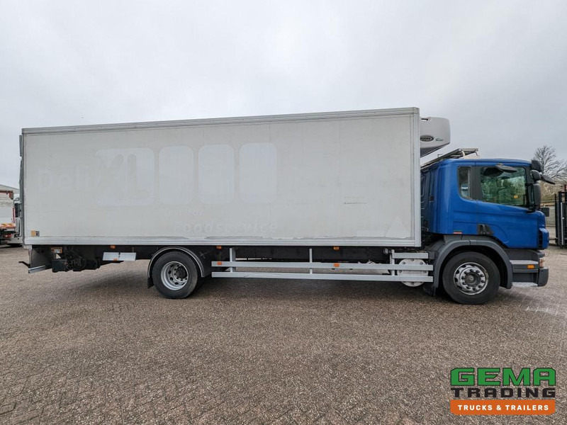 Refrigerator truck Scania P230 4x2 Daycab Euro4 KoelVriesBak 8.2m - Carrier Supra 950Mt + Laadklep 2000kg: picture 17 Refrigerator truck Scania P230 4x2 Daycab Euro4 KoelVriesBak 8.2m - Carrier Supra 950Mt + Laadklep 2000kg: picture 17