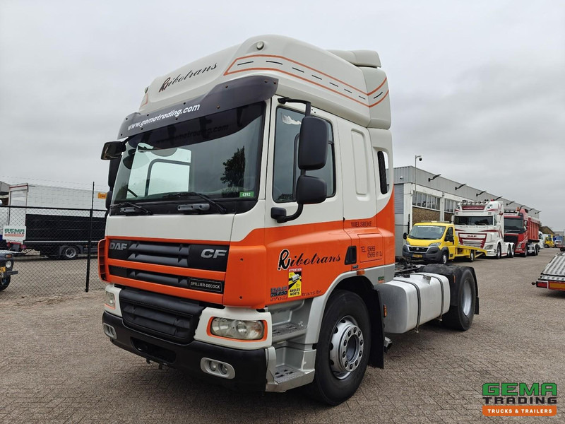 DAF CF75.250 4x2 SpaceCab Euro5 - Handgeschakeld - Airco - Tractor unit: picture 1 DAF CF75.250 4x2 SpaceCab Euro5 - Handgeschakeld - Airco - Tractor unit: picture 1