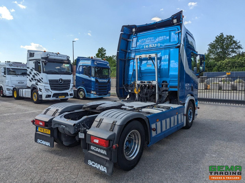 Scania R410 4x2 Highline Euro6C - PTO - Hydrauliek - Dubbele Tanks - Luchthoorns - 03/2026APK - Tractor unit: picture 3 Scania R410 4x2 Highline Euro6C - PTO - Hydrauliek - Dubbele Tanks - Luchthoorns - 03/2026APK - Tractor unit: picture 3