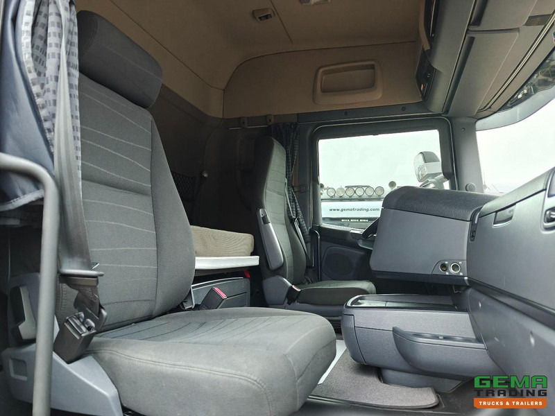 Tractor unit Scania R450 4x2 Highline Euro6C - Retarder - Lambrecht Compressor - 574.000km - BelgiumTruck: picture 16 Tractor unit Scania R450 4x2 Highline Euro6C - Retarder - Lambrecht Compressor - 574.000km - BelgiumTruck: picture 16